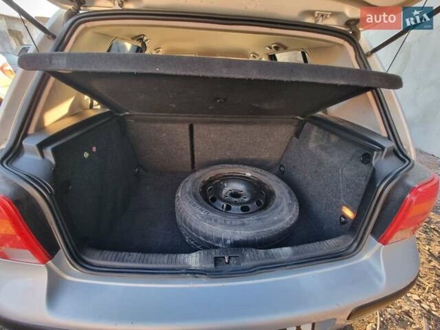 Серый Фольксваген Гольф, объемом двигателя 1.6 л и пробегом 409 тыс. км за 3500 $, фото 15 на Automoto.ua