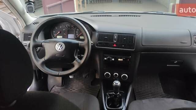 Серый Фольксваген Гольф, объемом двигателя 1.9 л и пробегом 350 тыс. км за 3350 $, фото 9 на Automoto.ua
