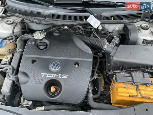 Серый Фольксваген Гольф, объемом двигателя 1.9 л и пробегом 387 тыс. км за 4700 $, фото 6 на Automoto.ua