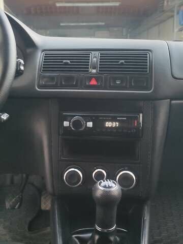 Серый Фольксваген Гольф, объемом двигателя 1.9 л и пробегом 350 тыс. км за 3350 $, фото 10 на Automoto.ua