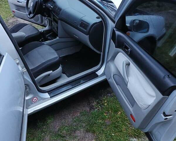 Сірий Фольксваген Гольф, об'ємом двигуна 1.6 л та пробігом 290 тис. км за 4500 $, фото 11 на Automoto.ua