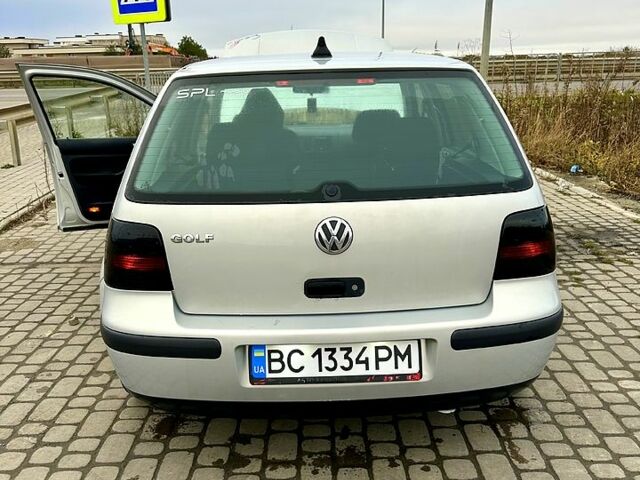 Серый Фольксваген Гольф, объемом двигателя 1.4 л и пробегом 218 тыс. км за 3400 $, фото 1 на Automoto.ua