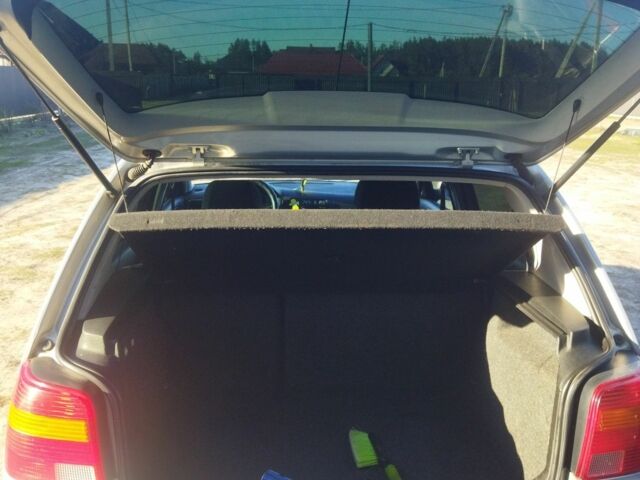 Серый Фольксваген Гольф, объемом двигателя 1.6 л и пробегом 222 тыс. км за 3700 $, фото 10 на Automoto.ua