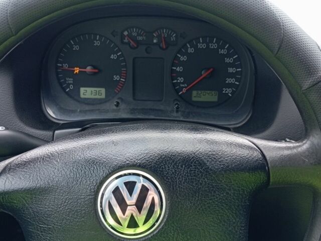 Серый Фольксваген Гольф, объемом двигателя 0 л и пробегом 320 тыс. км за 2100 $, фото 6 на Automoto.ua