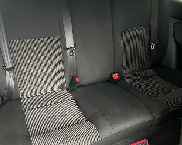 Сірий Фольксваген Гольф, об'ємом двигуна 1.78 л та пробігом 215 тис. км за 3800 $, фото 7 на Automoto.ua