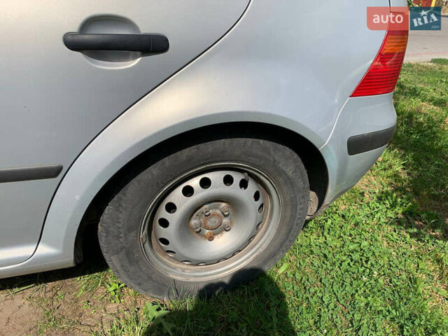 Серый Фольксваген Гольф, объемом двигателя 1.6 л и пробегом 278 тыс. км за 2500 $, фото 5 на Automoto.ua