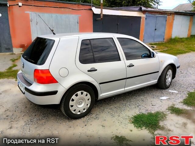 Серый Фольксваген Гольф, объемом двигателя 1.4 л и пробегом 279 тыс. км за 3399 $, фото 4 на Automoto.ua