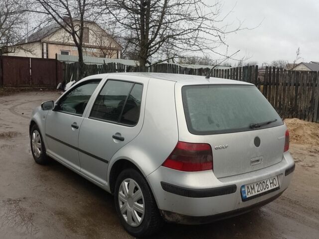 Серый Фольксваген Гольф, объемом двигателя 1.6 л и пробегом 290 тыс. км за 3000 $, фото 3 на Automoto.ua