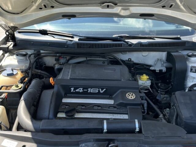 Сірий Фольксваген Гольф, об'ємом двигуна 1.4 л та пробігом 190 тис. км за 1399 $, фото 15 на Automoto.ua