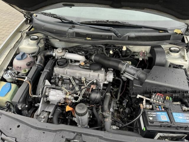 Серый Фольксваген Гольф, объемом двигателя 1.9 л и пробегом 360 тыс. км за 1850 $, фото 15 на Automoto.ua