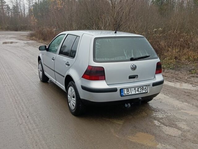 Серый Фольксваген Гольф, объемом двигателя 0 л и пробегом 320 тыс. км за 2100 $, фото 2 на Automoto.ua