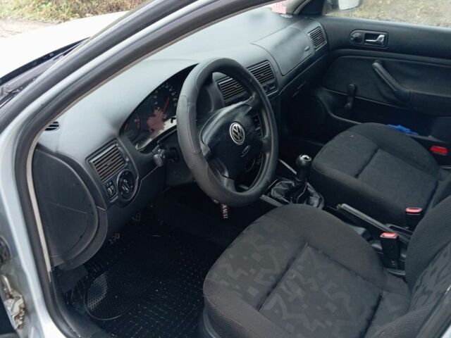 Серый Фольксваген Гольф, объемом двигателя 0 л и пробегом 320 тыс. км за 2100 $, фото 3 на Automoto.ua