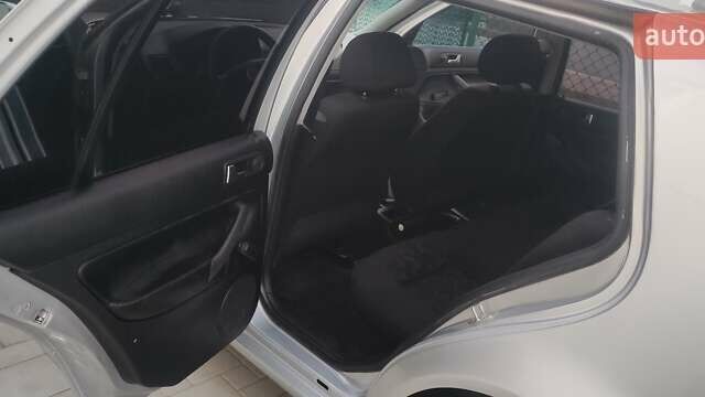 Серый Фольксваген Гольф, объемом двигателя 1.9 л и пробегом 350 тыс. км за 3350 $, фото 6 на Automoto.ua