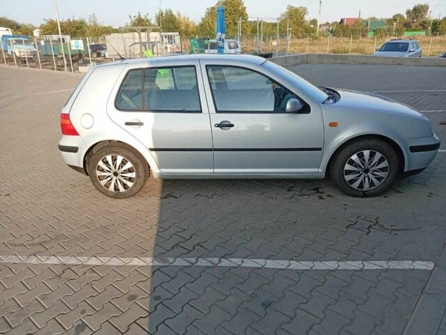 Серый Фольксваген Гольф, объемом двигателя 1.4 л и пробегом 248 тыс. км за 4000 $, фото 3 на Automoto.ua