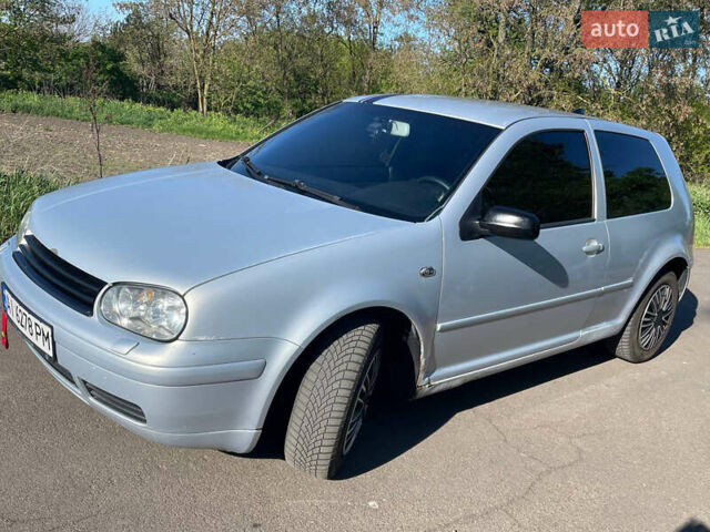 Сірий Фольксваген Гольф, об'ємом двигуна 1.78 л та пробігом 215 тис. км за 3800 $, фото 1 на Automoto.ua