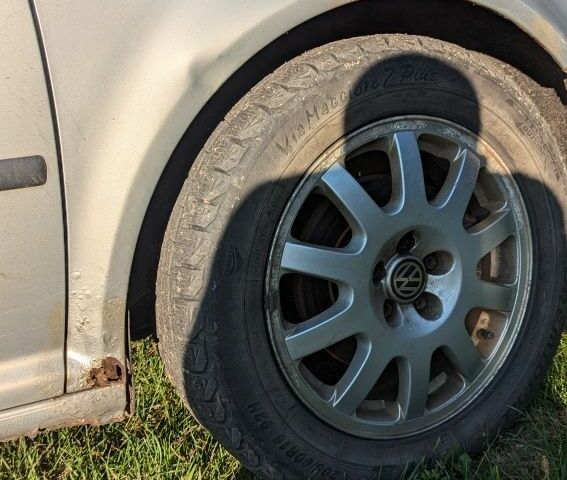 Серый Фольксваген Гольф, объемом двигателя 1.9 л и пробегом 380 тыс. км за 2900 $, фото 2 на Automoto.ua