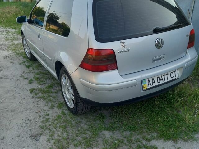 Серый Фольксваген Гольф, объемом двигателя 1.6 л и пробегом 155 тыс. км за 2200 $, фото 1 на Automoto.ua