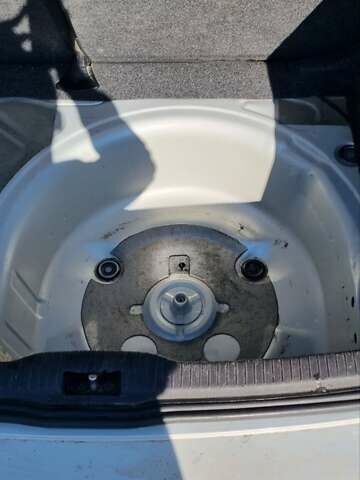 Серый Фольксваген Гольф, объемом двигателя 1.4 л и пробегом 230 тыс. км за 3000 $, фото 4 на Automoto.ua