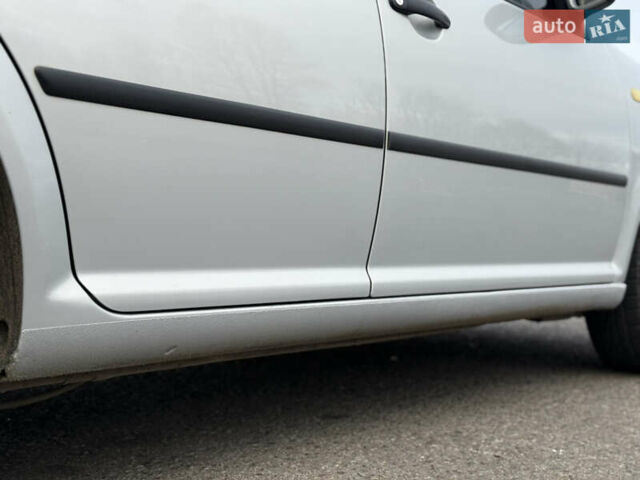 Серый Фольксваген Гольф, объемом двигателя 1.6 л и пробегом 300 тыс. км за 5200 $, фото 13 на Automoto.ua