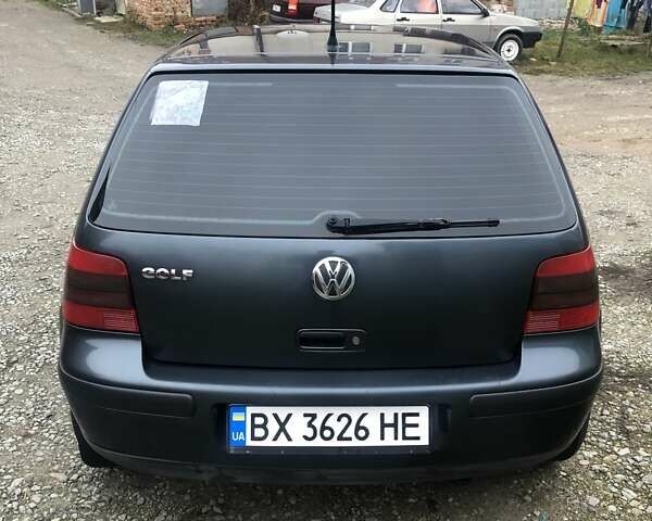 Серый Фольксваген Гольф, объемом двигателя 1.39 л и пробегом 300 тыс. км за 3700 $, фото 2 на Automoto.ua