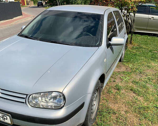 Серый Фольксваген Гольф, объемом двигателя 1.6 л и пробегом 278 тыс. км за 2500 $, фото 1 на Automoto.ua