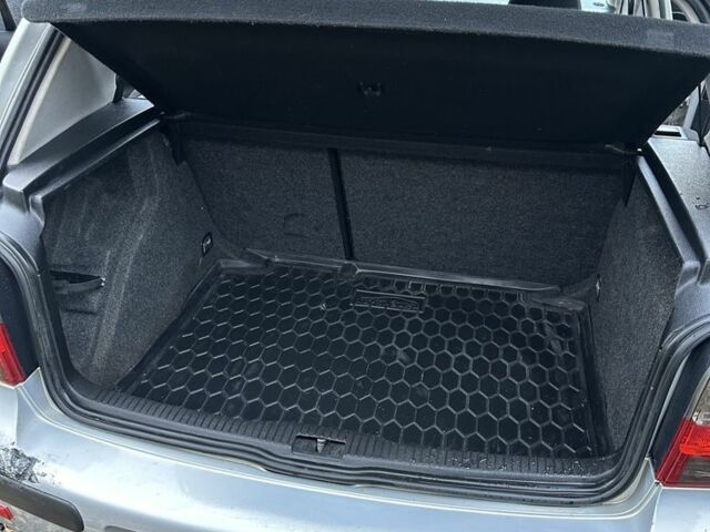 Сірий Фольксваген Гольф, об'ємом двигуна 1.4 л та пробігом 215 тис. км за 3650 $, фото 3 на Automoto.ua