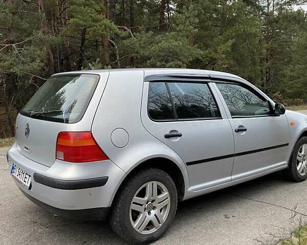 Серый Фольксваген Гольф, объемом двигателя 1.6 л и пробегом 156 тыс. км за 4500 $, фото 3 на Automoto.ua