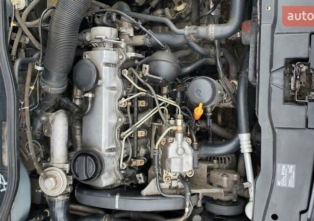 Серый Фольксваген Гольф, объемом двигателя 1.9 л и пробегом 492 тыс. км за 3600 $, фото 47 на Automoto.ua