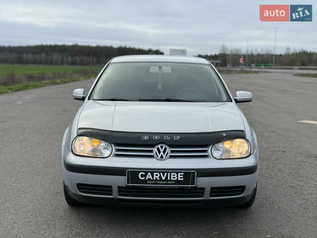Серый Фольксваген Гольф, объемом двигателя 1.6 л и пробегом 300 тыс. км за 5200 $, фото 21 на Automoto.ua
