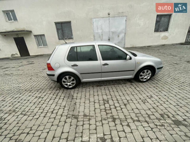 Серый Фольксваген Гольф, объемом двигателя 1.6 л и пробегом 268 тыс. км за 3750 $, фото 5 на Automoto.ua