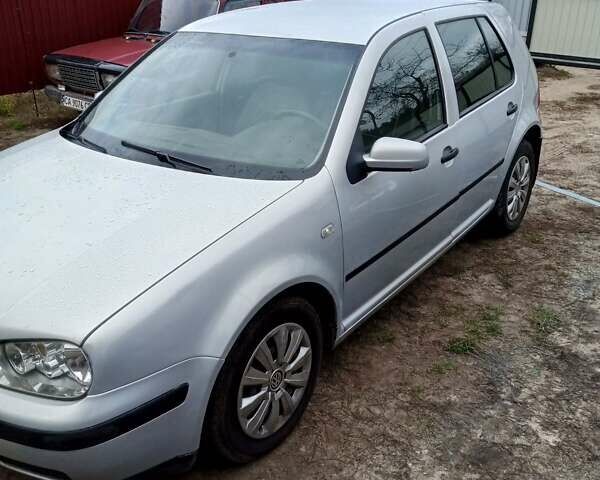 Сірий Фольксваген Гольф, об'ємом двигуна 1.6 л та пробігом 300 тис. км за 3700 $, фото 1 на Automoto.ua