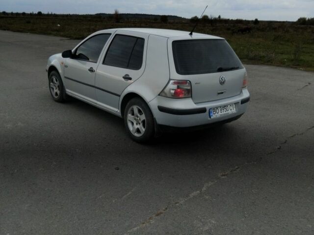 Сірий Фольксваген Гольф, об'ємом двигуна 1.6 л та пробігом 350 тис. км за 2800 $, фото 2 на Automoto.ua