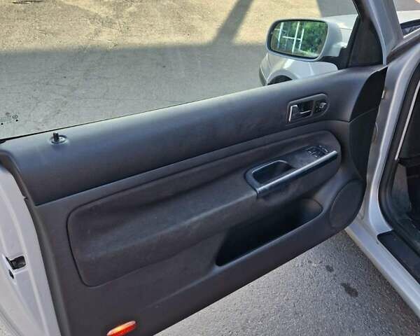 Серый Фольксваген Гольф, объемом двигателя 1.39 л и пробегом 203 тыс. км за 2450 $, фото 9 на Automoto.ua