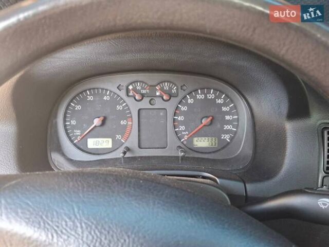 Серый Фольксваген Гольф, объемом двигателя 1.39 л и пробегом 222 тыс. км за 4000 $, фото 4 на Automoto.ua