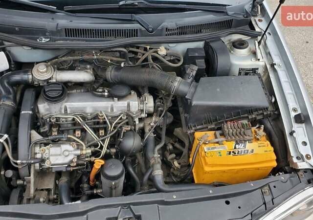 Серый Фольксваген Гольф, объемом двигателя 1.9 л и пробегом 492 тыс. км за 3600 $, фото 46 на Automoto.ua