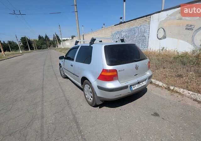 Серый Фольксваген Гольф, объемом двигателя 1.6 л и пробегом 310 тыс. км за 3500 $, фото 3 на Automoto.ua