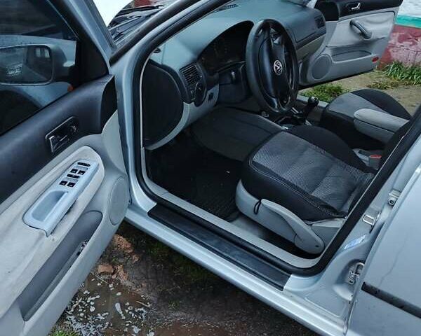 Сірий Фольксваген Гольф, об'ємом двигуна 1.6 л та пробігом 290 тис. км за 4500 $, фото 8 на Automoto.ua