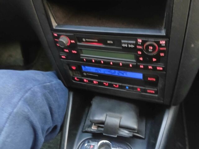 Серый Фольксваген Гольф, объемом двигателя 1.6 л и пробегом 185 тыс. км за 5200 $, фото 14 на Automoto.ua