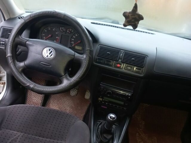 Сірий Фольксваген Гольф, об'ємом двигуна 1.4 л та пробігом 350 тис. км за 2200 $, фото 5 на Automoto.ua