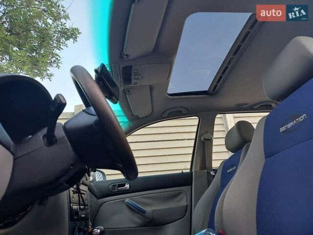 Сірий Фольксваген Гольф, об'ємом двигуна 1.6 л та пробігом 256 тис. км за 4200 $, фото 19 на Automoto.ua