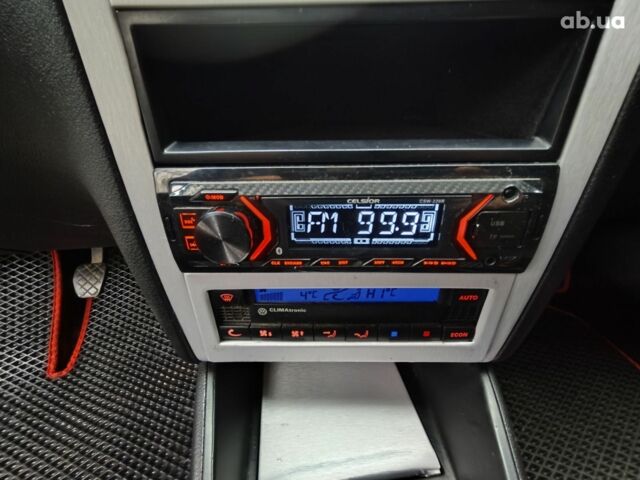 Серый Фольксваген Гольф, объемом двигателя 0 л и пробегом 214 тыс. км за 3999 $, фото 16 на Automoto.ua