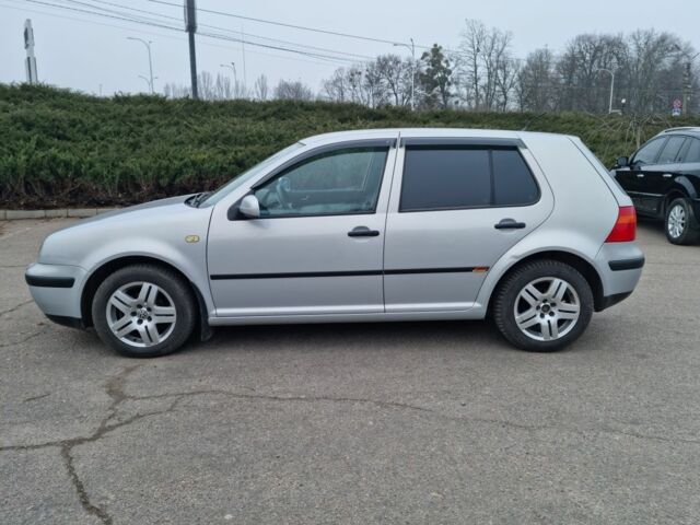 Сірий Фольксваген Гольф, об'ємом двигуна 1.6 л та пробігом 220 тис. км за 5000 $, фото 3 на Automoto.ua