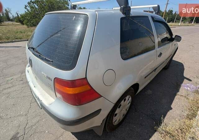 Серый Фольксваген Гольф, объемом двигателя 1.6 л и пробегом 310 тыс. км за 3500 $, фото 1 на Automoto.ua