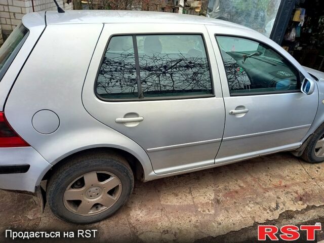 Серый Фольксваген Гольф, объемом двигателя 1.9 л и пробегом 370 тыс. км за 5200 $, фото 4 на Automoto.ua