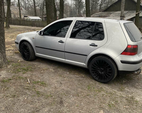 Серый Фольксваген Гольф, объемом двигателя 2 л и пробегом 160 тыс. км за 4499 $, фото 5 на Automoto.ua