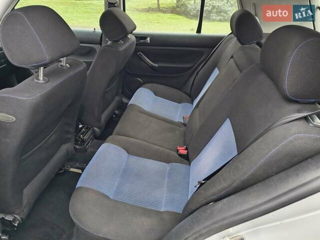 Сірий Фольксваген Гольф, об'ємом двигуна 1.6 л та пробігом 235 тис. км за 3700 $, фото 6 на Automoto.ua
