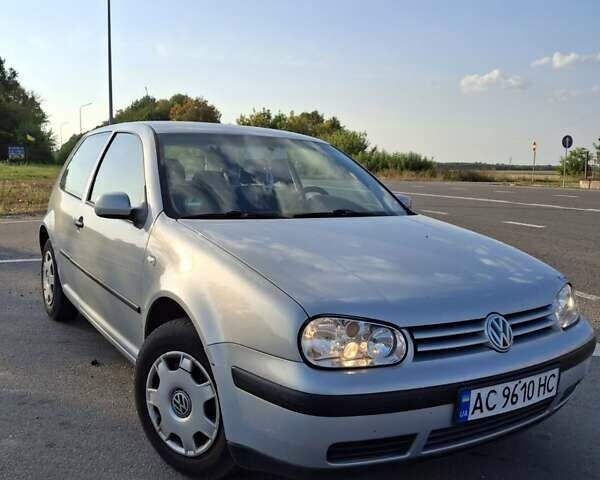 Серый Фольксваген Гольф, объемом двигателя 1.39 л и пробегом 203 тыс. км за 2450 $, фото 17 на Automoto.ua