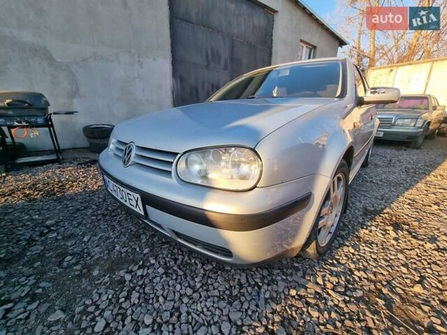 Серый Фольксваген Гольф, объемом двигателя 1.6 л и пробегом 409 тыс. км за 3500 $, фото 18 на Automoto.ua