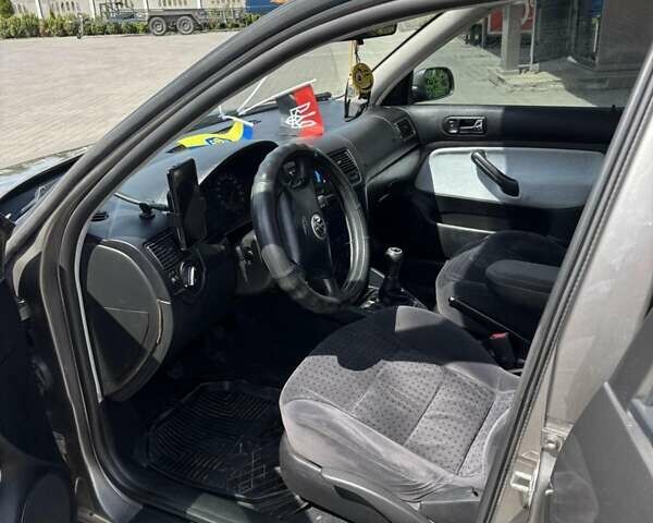 Серый Фольксваген Гольф, объемом двигателя 1.4 л и пробегом 270 тыс. км за 3900 $, фото 6 на Automoto.ua