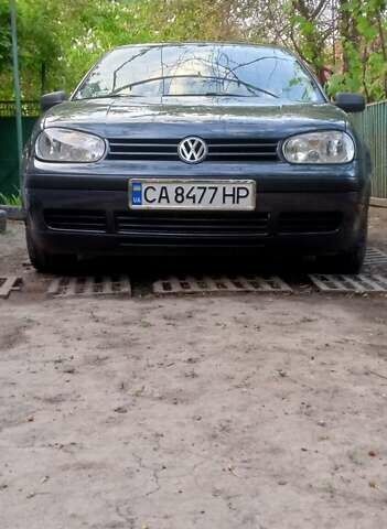 Серый Фольксваген Гольф, объемом двигателя 1.39 л и пробегом 180 тыс. км за 3300 $, фото 1 на Automoto.ua